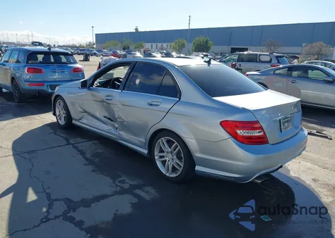 2013 Mercedes-Benz C 250 Sport from USA, damaged, VIN WDDGF4HBXDA786826